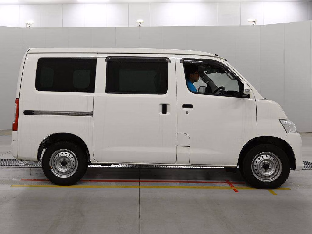 TOYOTA TOWN ACE