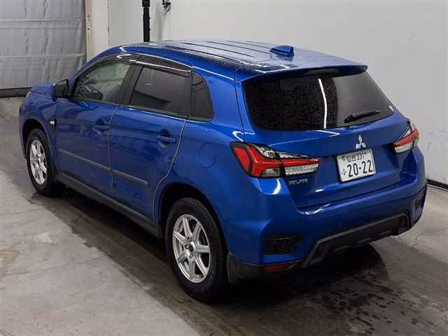 MITSUBISHI RVR