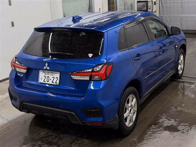 MITSUBISHI RVR