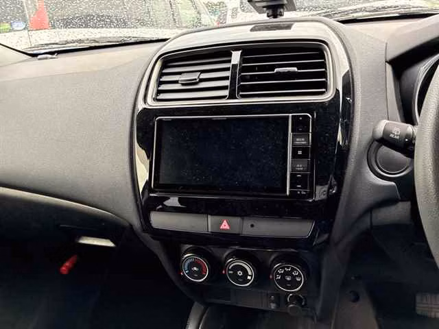 MITSUBISHI RVR
