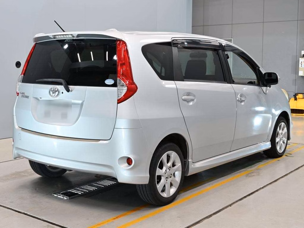 TOYOTA PASSO SETTE