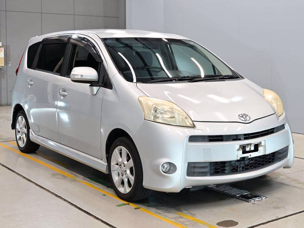 TOYOTA PASSO SETTE