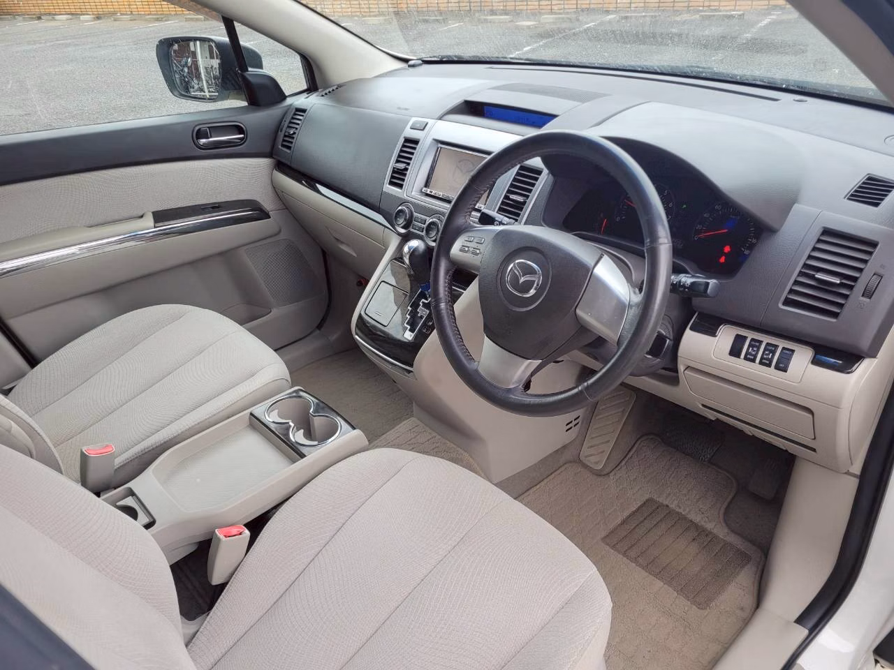 MAZDA MPV