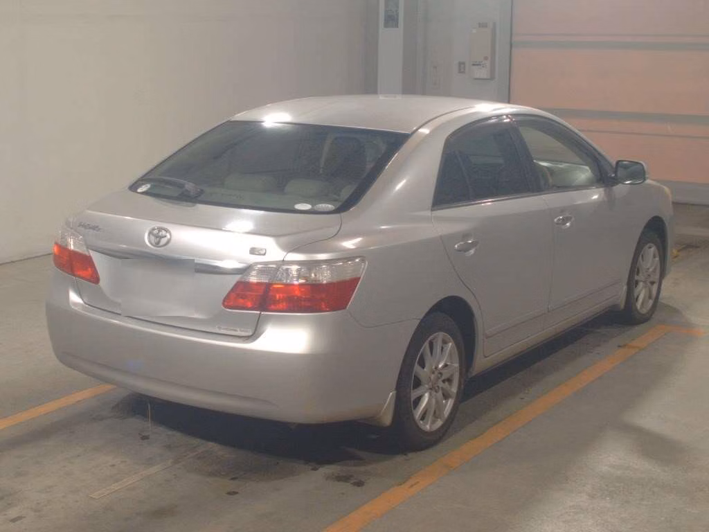 TOYOTA PREMIO