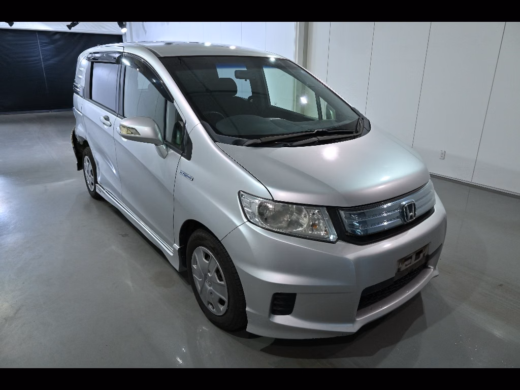 Honda Freed Spike