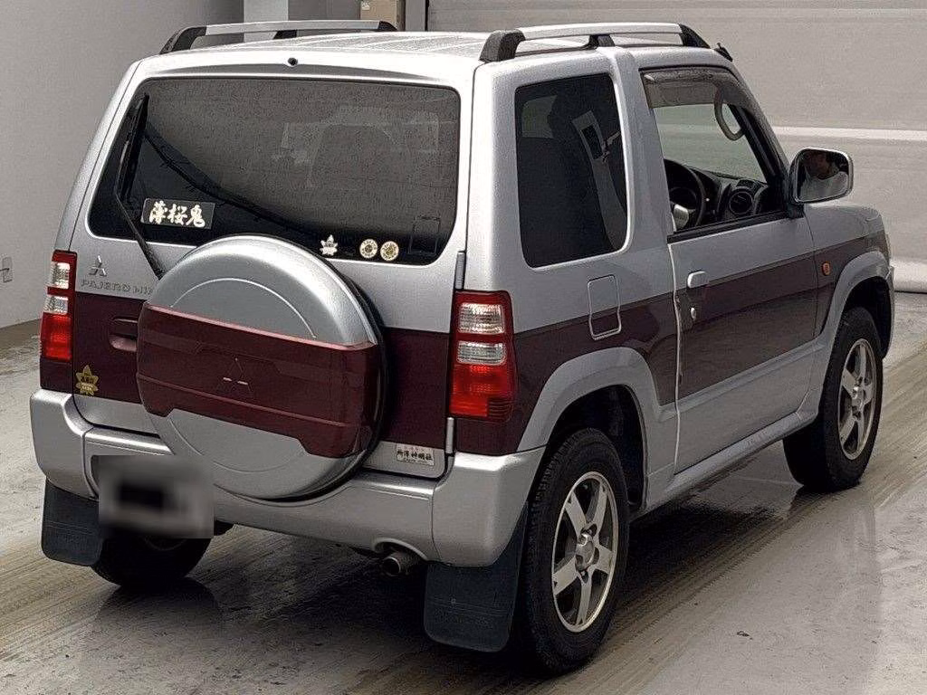 MITSUBISHI PAJERO MINI