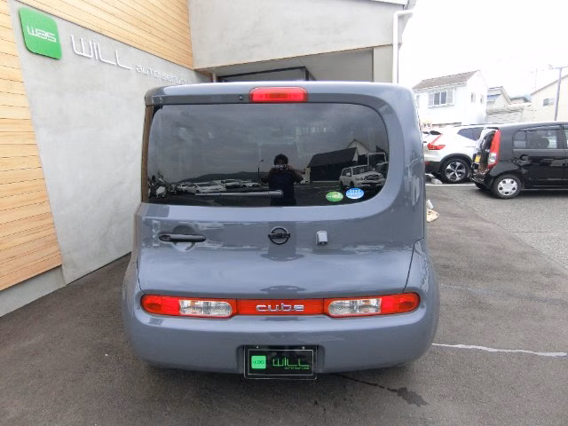 NISSAN CUBE