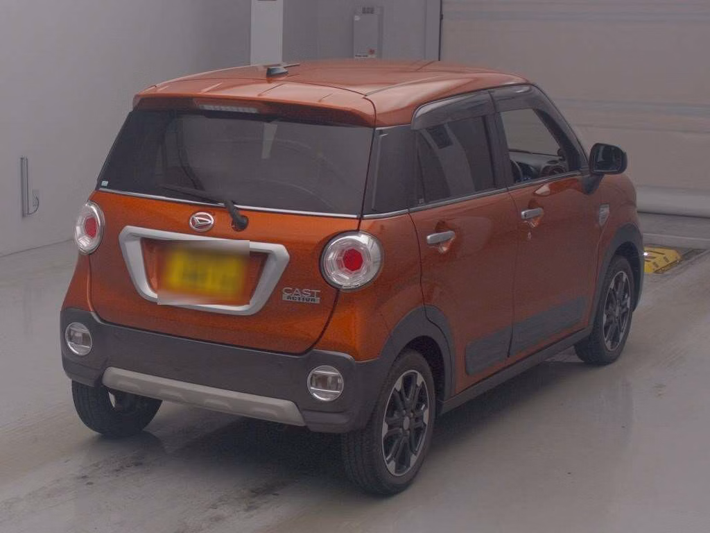 DAIHATSU CAST