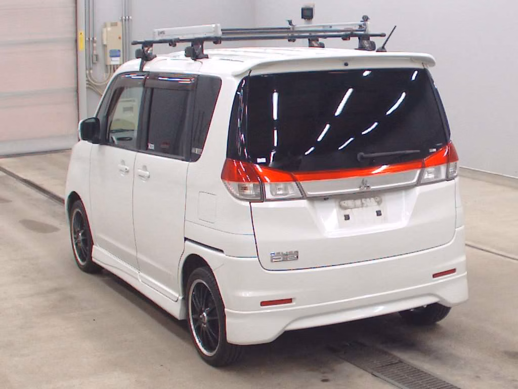 MITSUBISHI DELICA D:2