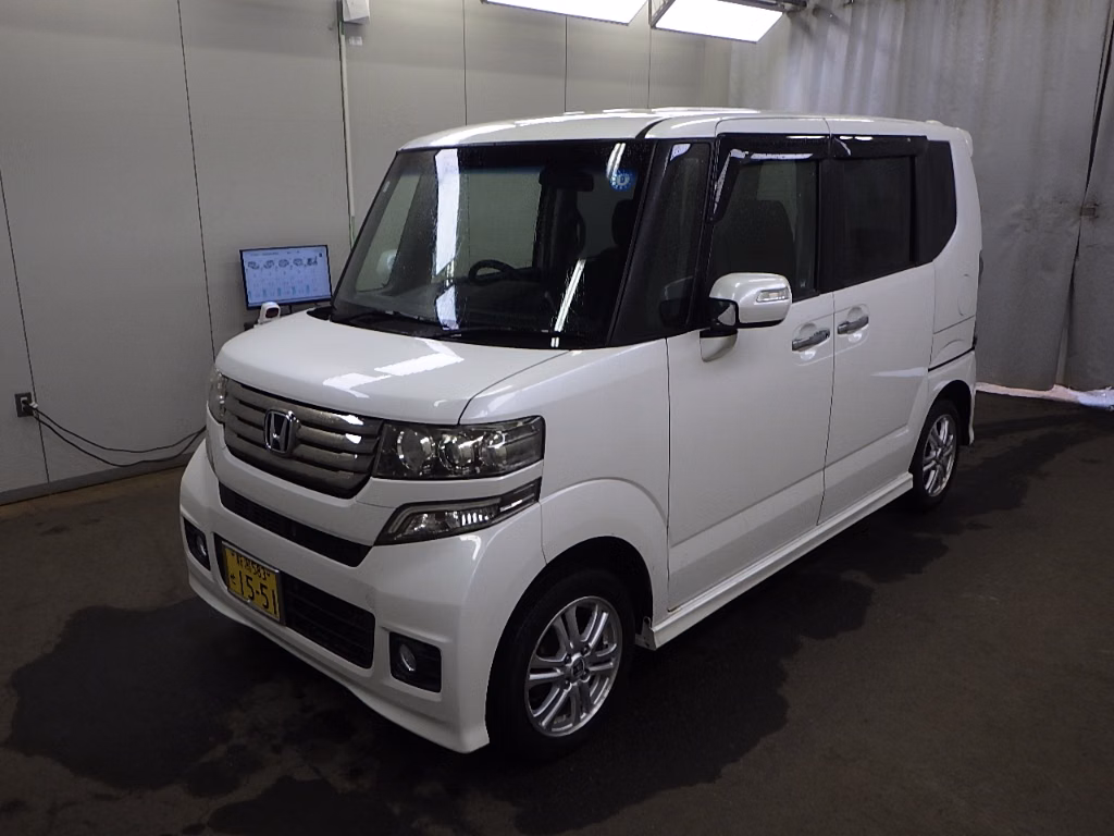 HONDA N-BOX