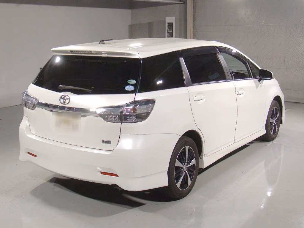 TOYOTA WISH