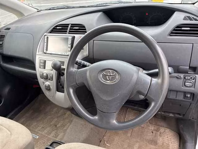 TOYOTA RACTIS