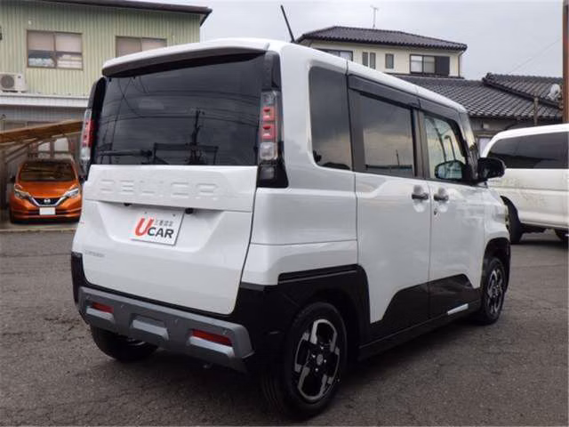 MITSUBISHI DELICA MINI
