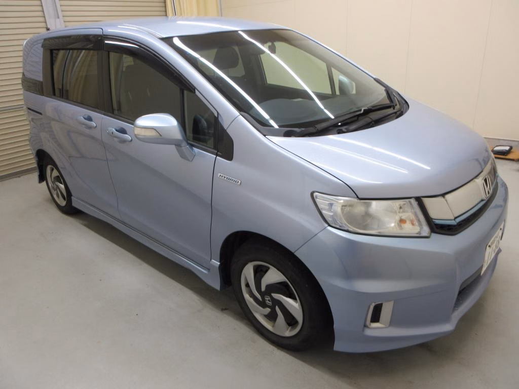 Honda Freed Spike