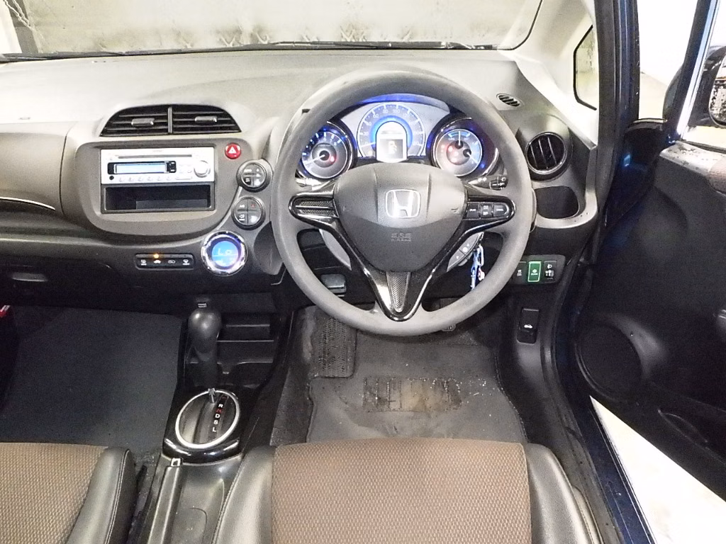 HONDA FIT SHUTTLE