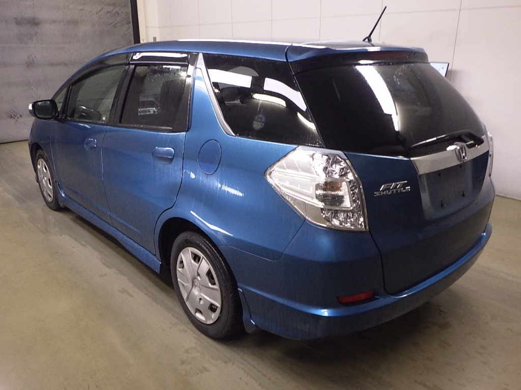 HONDA FIT SHUTTLE
