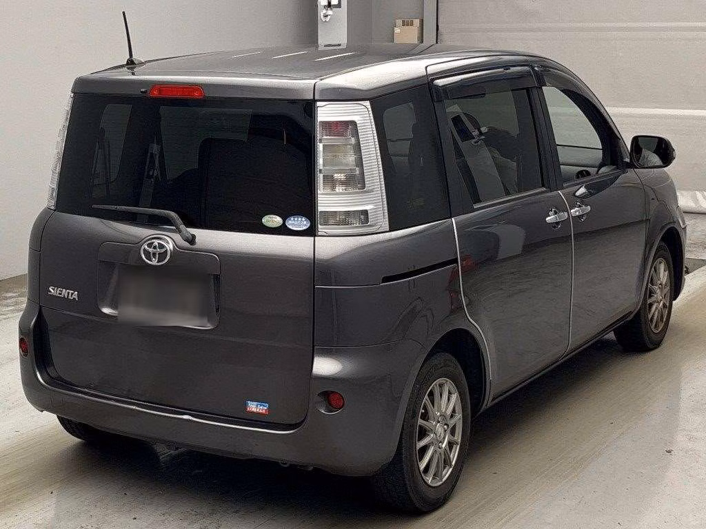 TOYOTA SIENTA