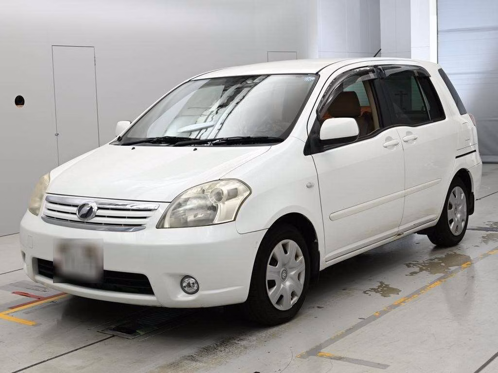 TOYOTA RAUM