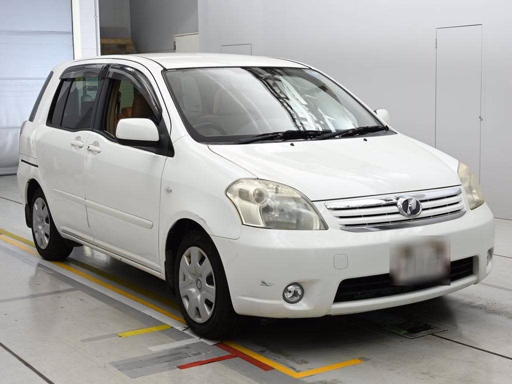 TOYOTA RAUM