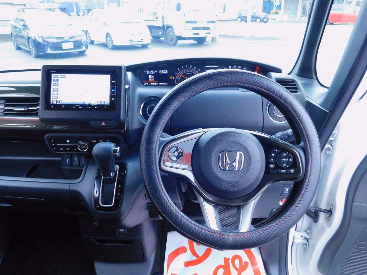 HONDA N-BOX