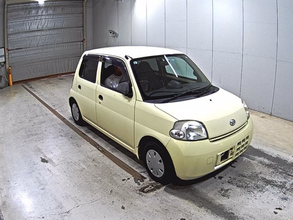 DAIHATSU ESSE