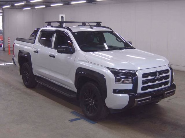 MITSUBISHI TRITON