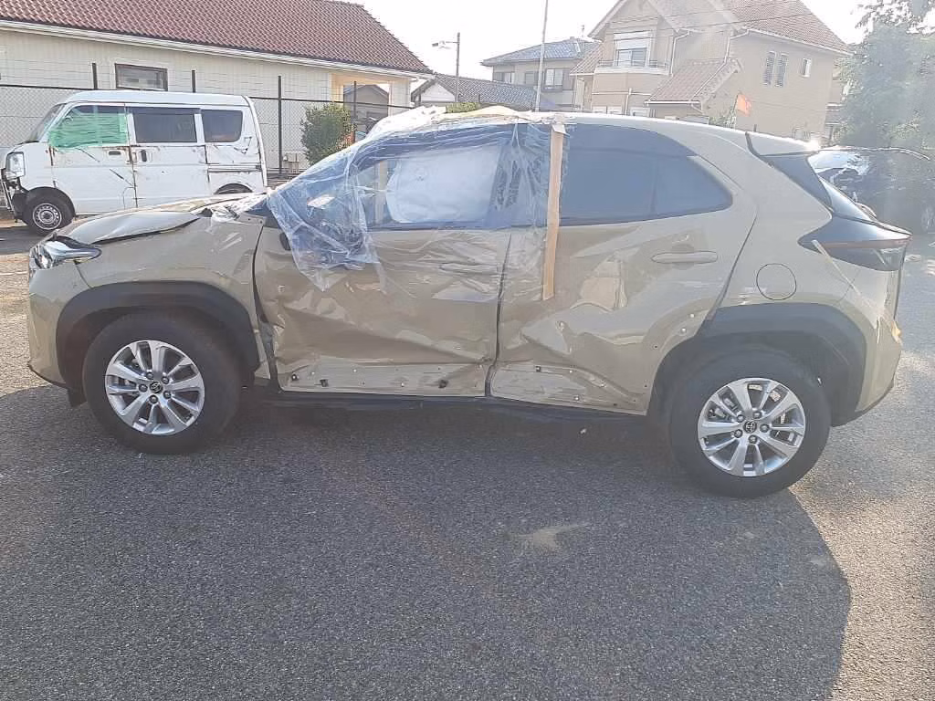 TOYOTA YARIS CROSS
