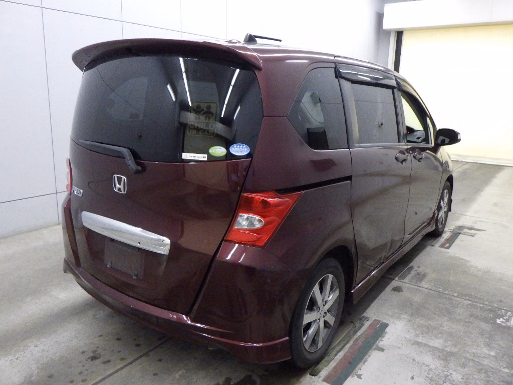 HONDA FREED