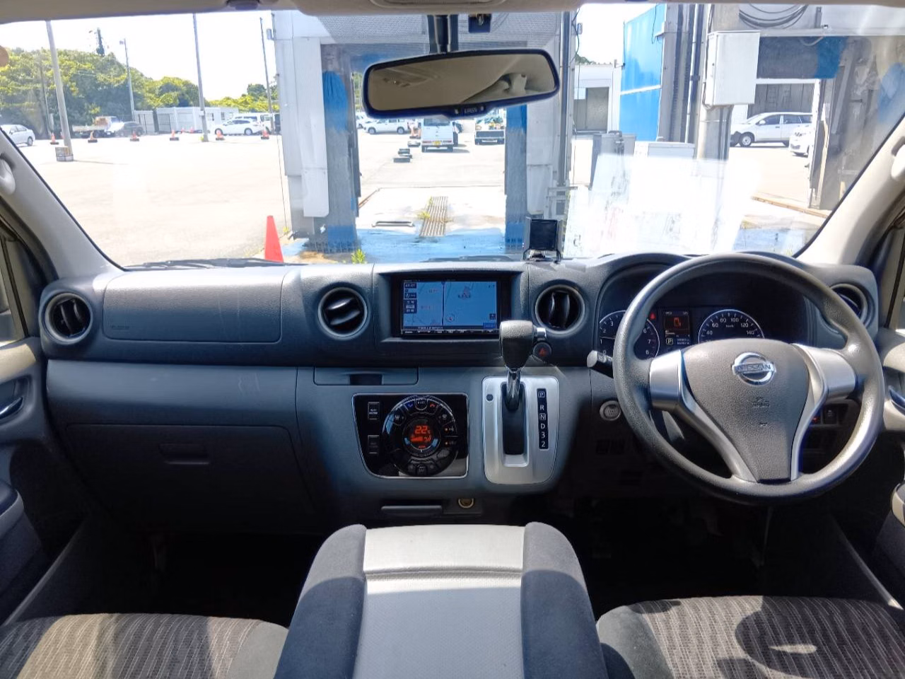 NISSAN NV350 CARAVAN