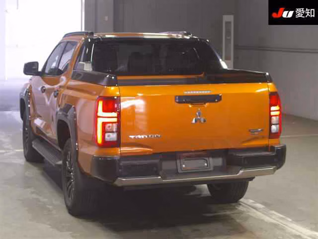 MITSUBISHI TRITON