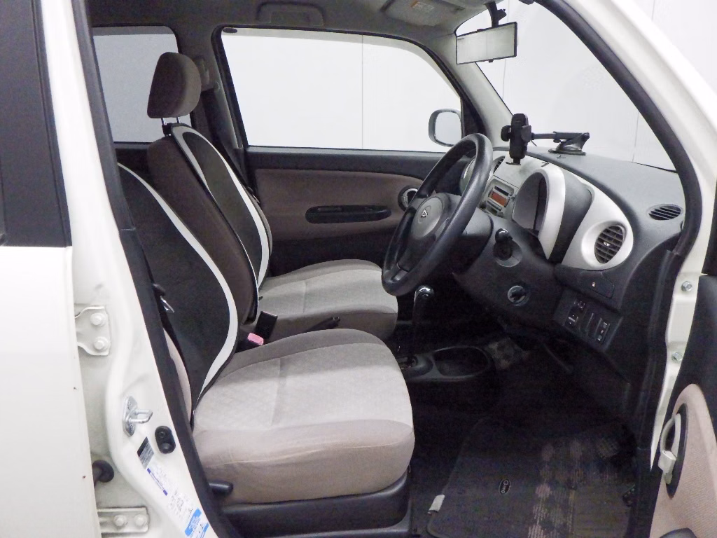 DAIHATSU MIRA GINO