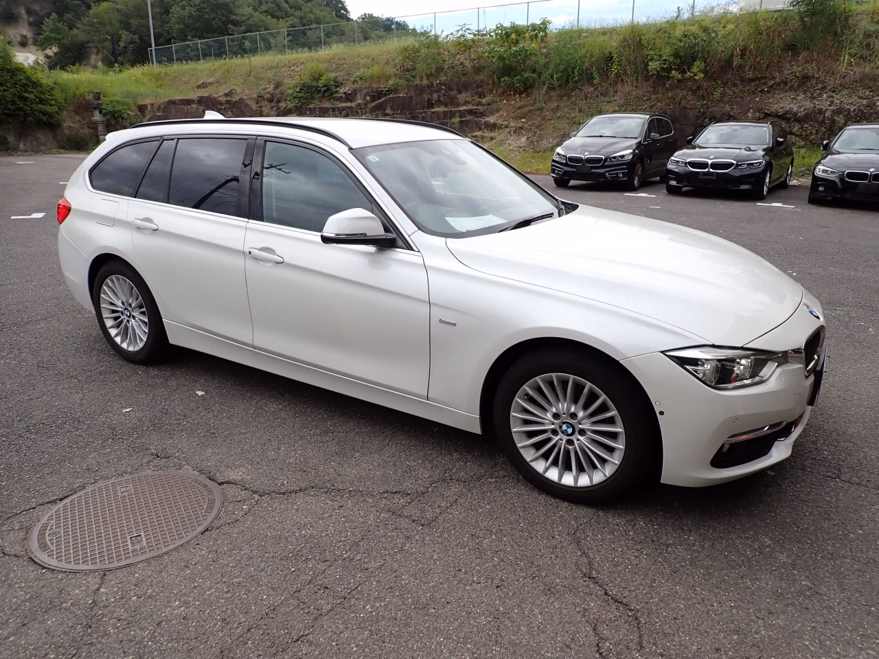 BMW 3-SERIES