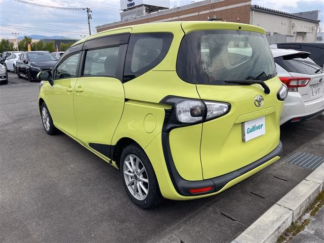 TOYOTA SIENTA