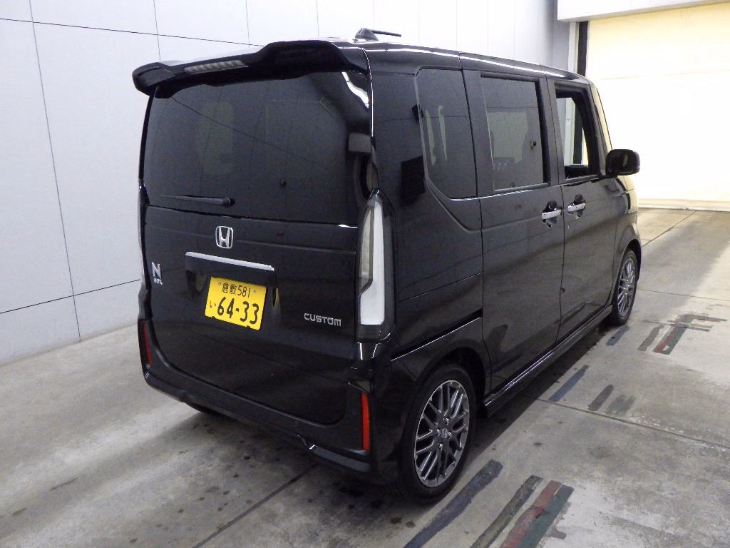 HONDA N-BOX
