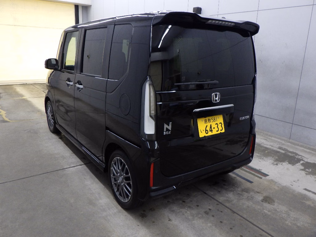 HONDA N-BOX