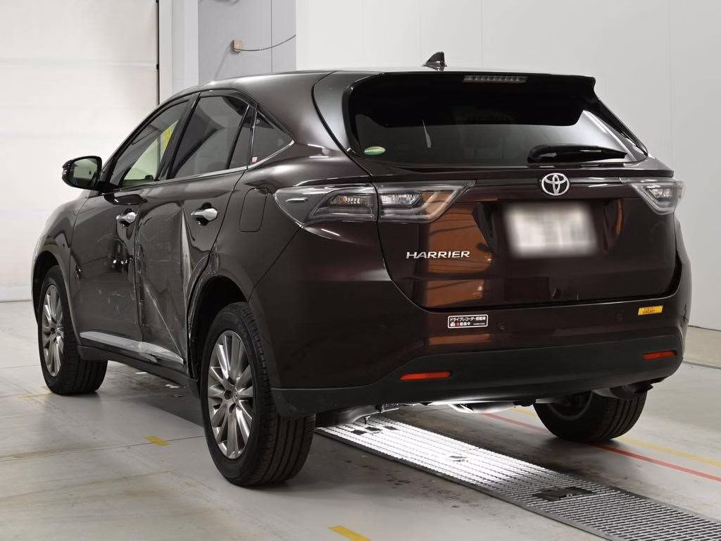 TOYOTA HARRIER