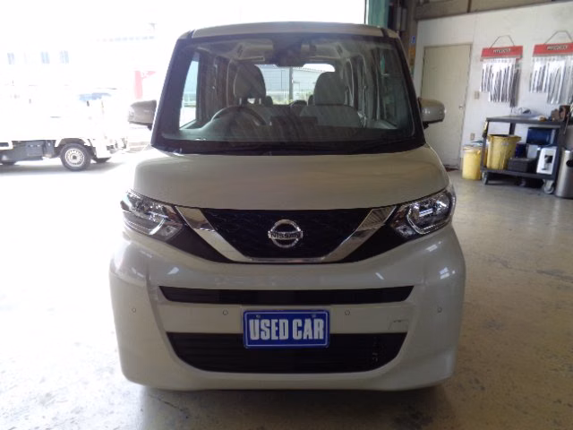 NISSAN ROOX