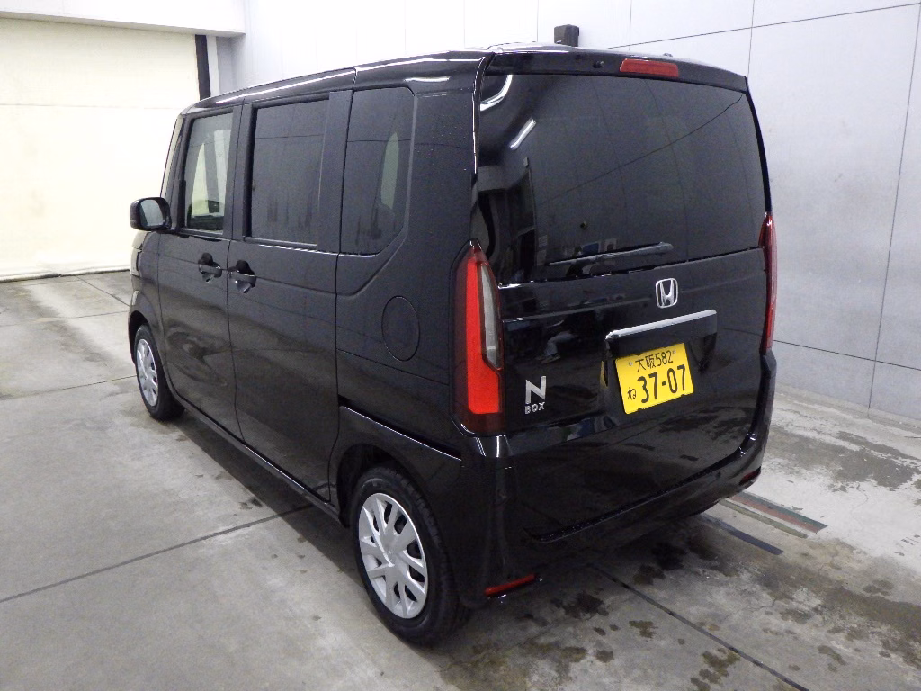 HONDA N-BOX