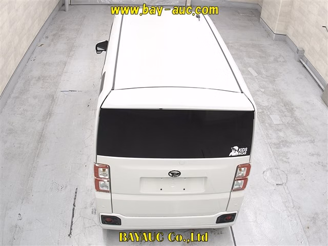 DAIHATSU WAKE