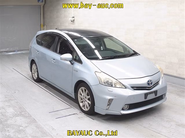 TOYOTA PRIUS ALPHA