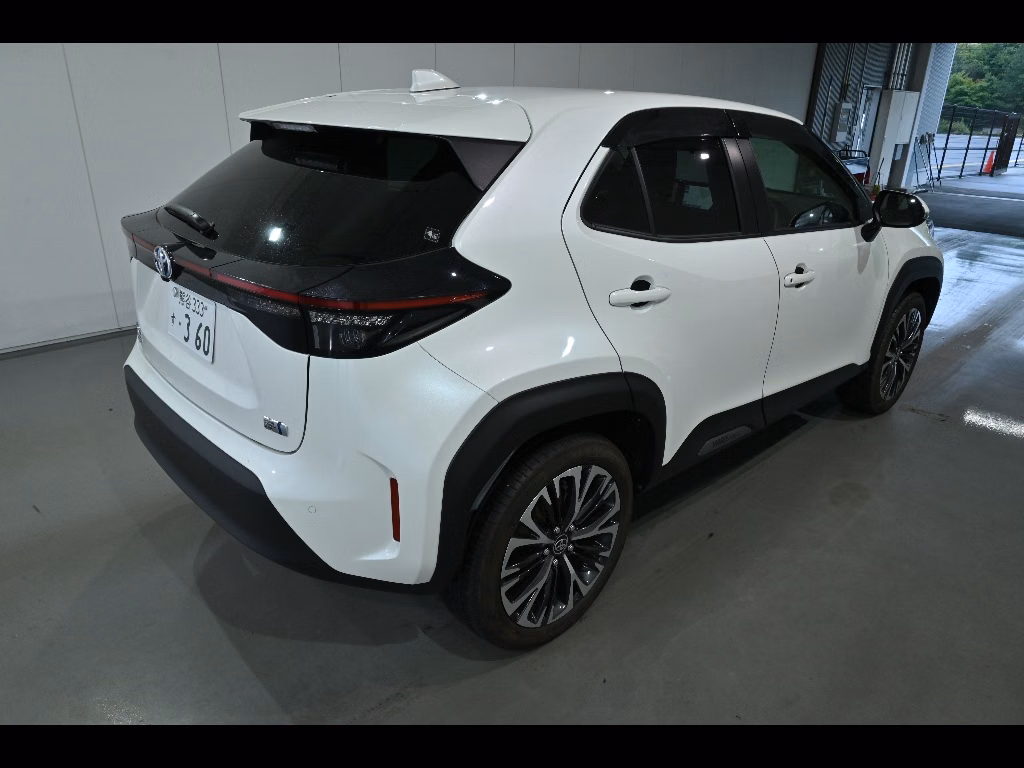 TOYOTA YARIS CROSS