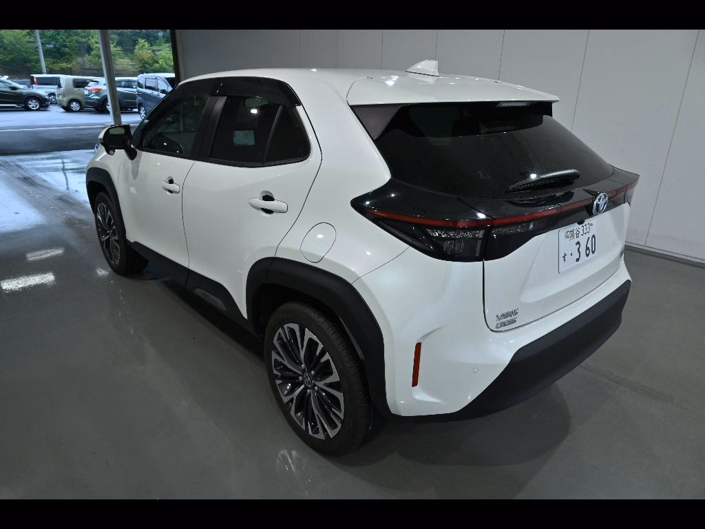 TOYOTA YARIS CROSS