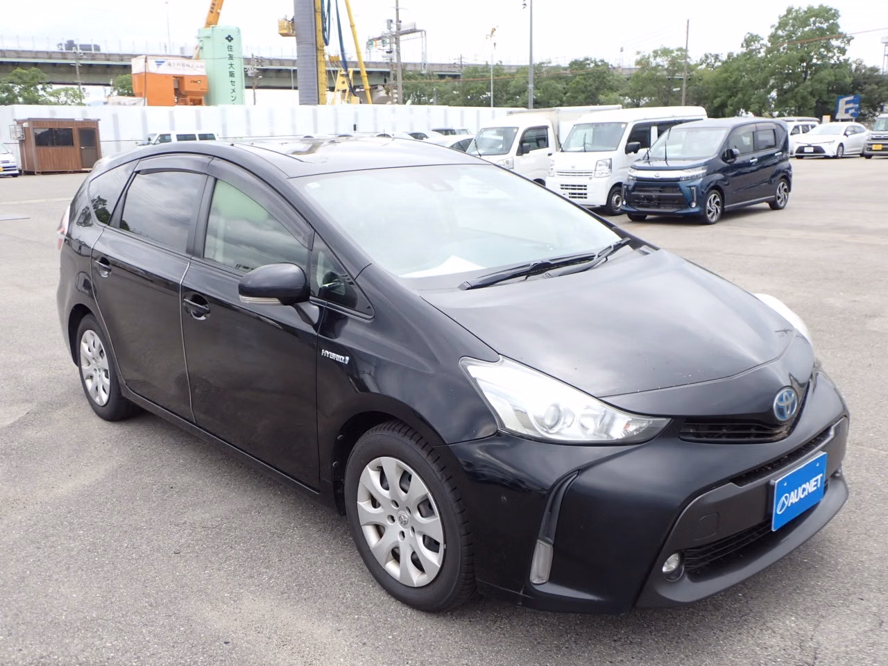 TOYOTA PRIUS ALPHA