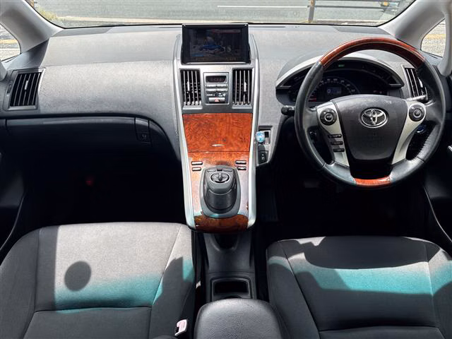 TOYOTA SAI
