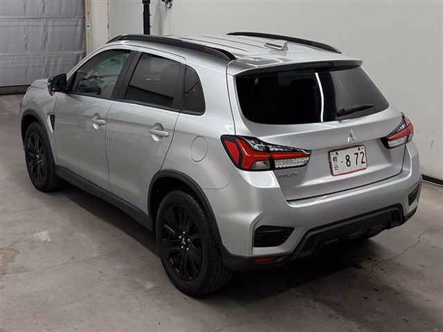 MITSUBISHI RVR