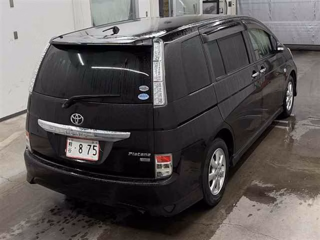 TOYOTA ISIS