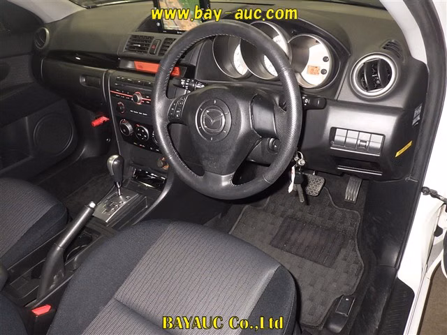 MAZDA AXELA