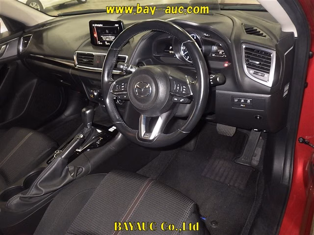 MAZDA AXELA