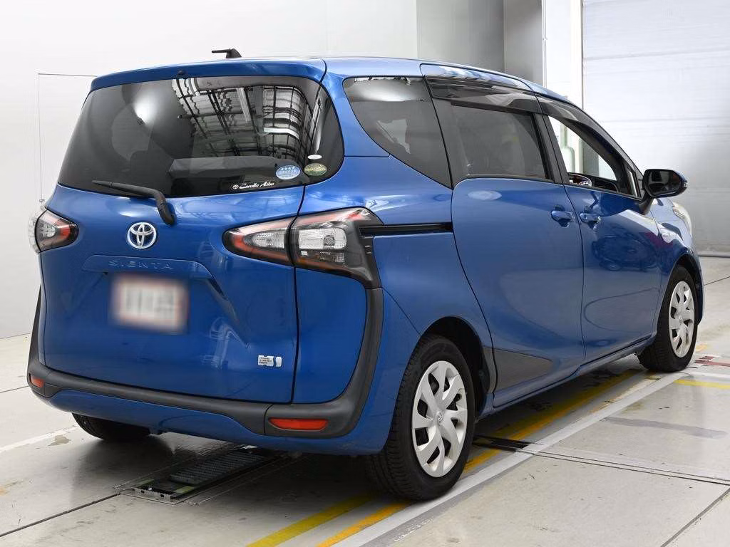 TOYOTA SIENTA