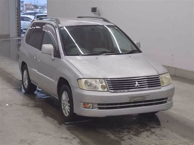 MITSUBISHI RVR